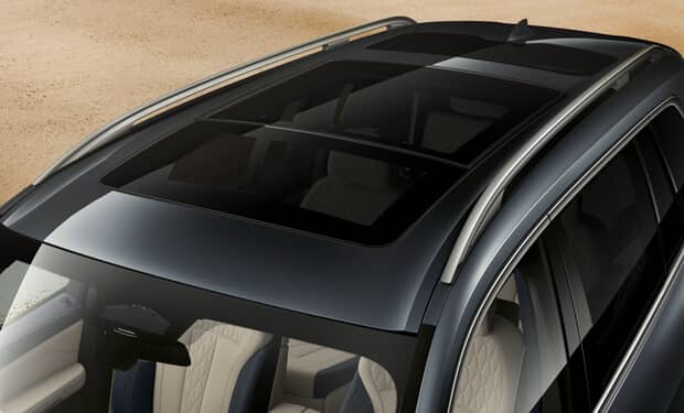 Bmw Panoramic Sky Lounge Led Roof Bmw X7 The Sav Of The Luxury Class